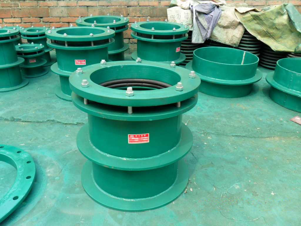 �˷�����ˮ�׹ܵ��L������x��